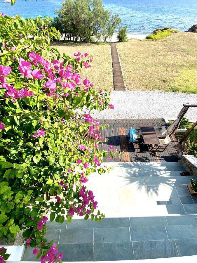 Beach House Set In A Beautiful Bay Karystos  Exteriér fotografie