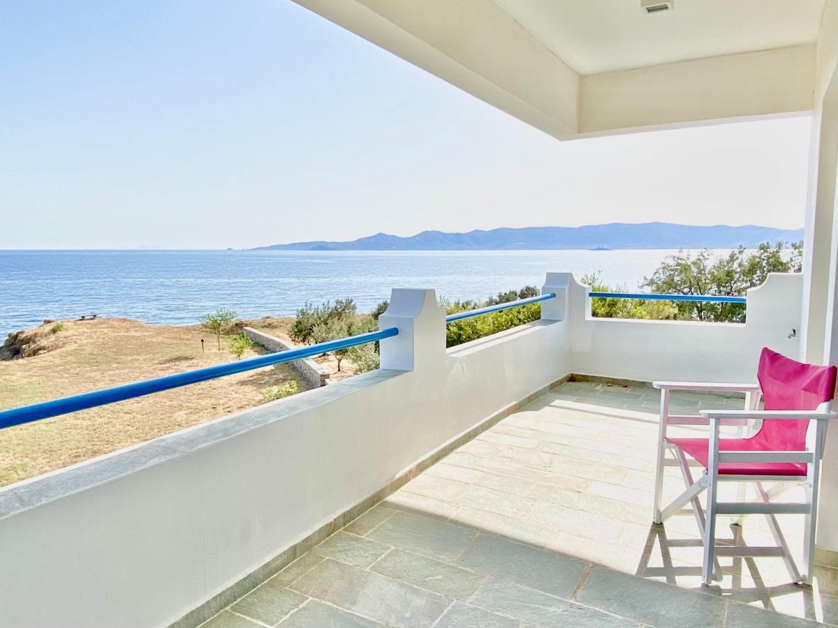 Beach House Set In A Beautiful Bay Karystos  Exteriér fotografie