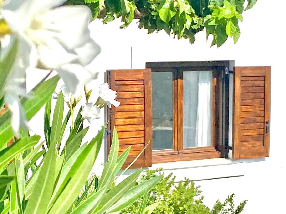 Beach House Set In A Beautiful Bay Karystos  Exteriér fotografie