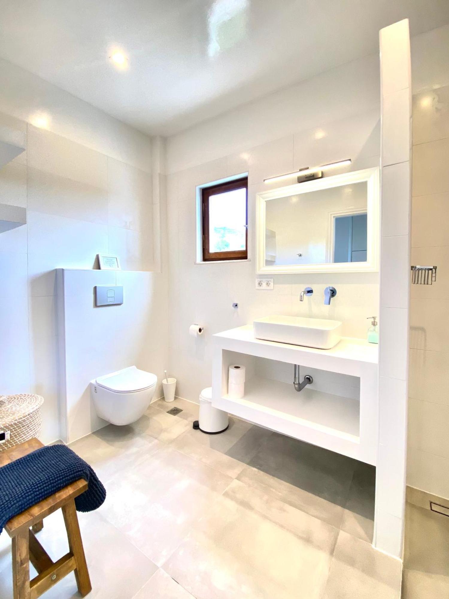 Beach House Set In A Beautiful Bay Karystos  Exteriér fotografie