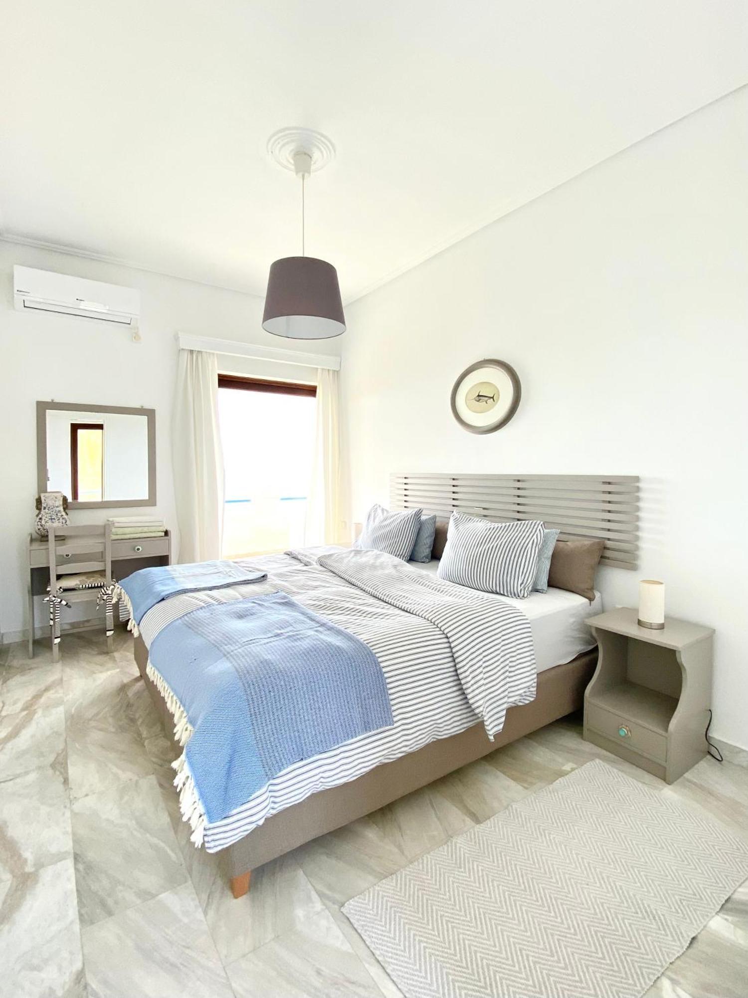 Beach House Set In A Beautiful Bay Karystos  Exteriér fotografie